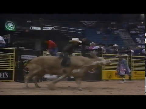 Chuck White vs Typhoon - 95 PBR Finals (84 pts)