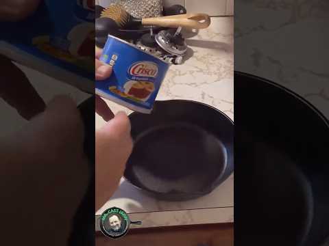 How To Season A Cast Iron Skillet In 45 Seconds #Shorts