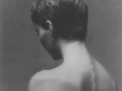 Dzień dobry ci smutku  -  Regina Bielska