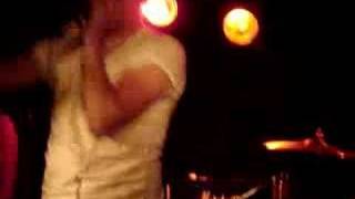 Kids In Glass Houses - Easy Tiger