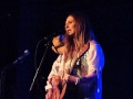 Kasey Chambers singing Beautiful Mess 8-11-12