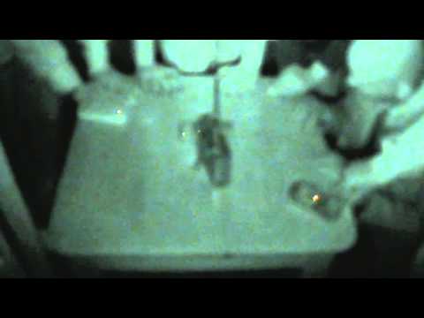 Spirit talking through the Ghost Box Session in The Viaduct Tavern with SpookSavers