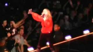 Download lagu 08. Madonna - Isaac [Confessions Tour Live in Paris] mp3