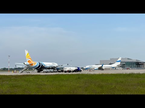 Trade Air and Enter Air landing at Weeze Airport (NRN) 21.5.2023