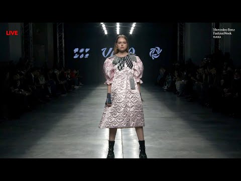 VINA Spring/Summer 2022 Runway | Mercedes-Benz Fashion Week Russia | VRAI Magazine