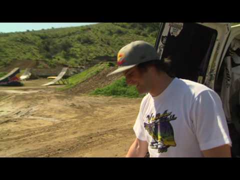 Mat Rebeaud - A day in the life @ Red Bull X-Fighters Mexico