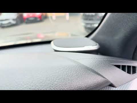 Toyota Hilux 2.8 GR Sport 5dr - Image 2