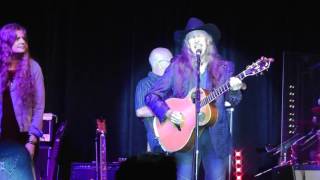 Blackwater Doobie Brothers New Years Eve 12/31/16 Maui