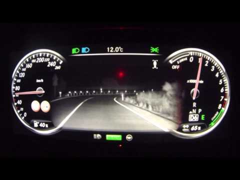Mercedes-Benz Clase S. Modelo 2014. Sistema de visión nocturna con detección de peatones