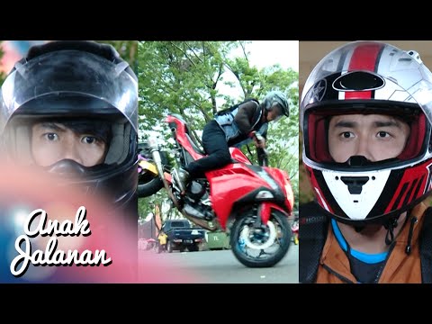 Haikal Iyan kaget kalo Boy udah pake motor lagi [Anak Jalanan] [17 Nov 2015]