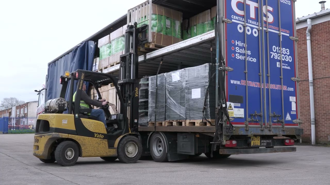 With UK Aid funding, Oxfam loads up vital supplies for use in the Sudan Crisis | Oxfam GB