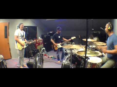 20 Dischanger - Mademoiselle (Live Practise Sessions)