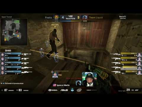 Hiko and JW kiss cam