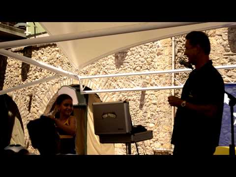 Tom presti Magic Show 2 @ Rifort-Curacao Flag day 2011(HD)