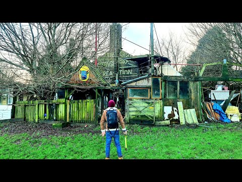Exploring Abandoned Jake Mangle-Wurzel's Crazy Inventors Home - Huddersfield - Abandoned Places UK
