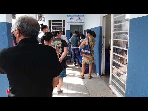 População recebe vacina contra a Covid nas Unidades Básicas em Rio Claro