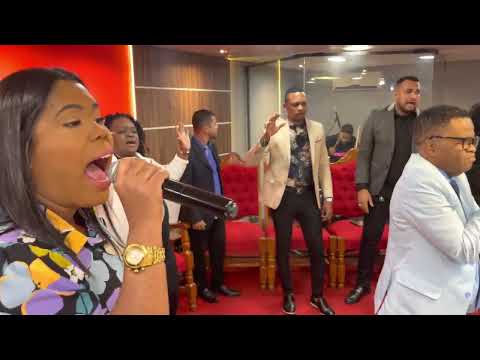 Amanda Chris Libera uma Profecia sobre a vida do Seu Pr.Presidente - Vejam " Foi Lindoooo 😭🥹❤️👏🏽