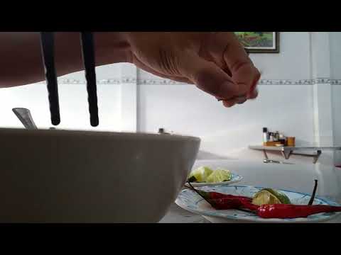 O macarrão está cheio de sabor |