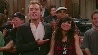 Ashlee Simpson Lip Sync Fail On Saturday Night Live (2004)