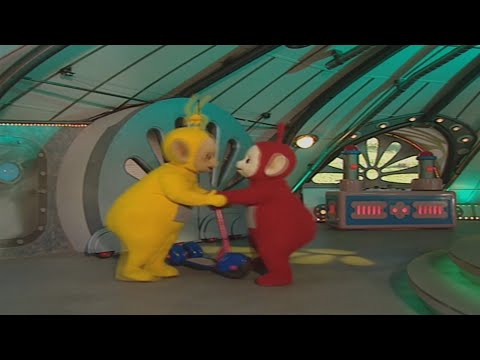 Teletubbies: Digging In The Sand For Worms (1997)