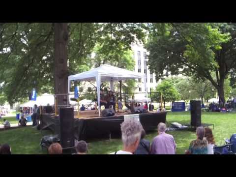 Dwight Diller and Catherine Rowe: Fiddle contest