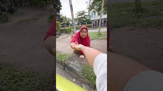 Download lagu Ya Allah, sedih melihat ibu ini tidak bisa berjalan #shorts mp3
