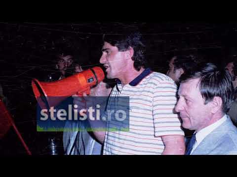 Sosirea Stelei pe Aeroportul Otopeni dupa finala de la Sevilla 1986, by Cristi Otopeanu