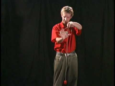 Eiffel Tower - yoyo trick