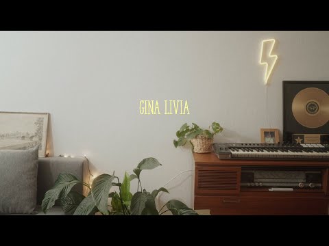 Gina Livia - hollow [lyric video]