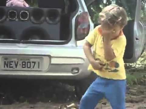 Garoto dança muito - Ele tem talento
