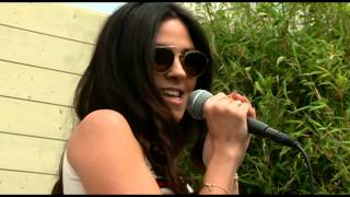 Eliza Doolittle - Big When I Was Little (live bij Q)