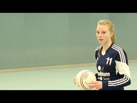 Faustball-Talent Jana Rapp: "Die meisten nennen es leider Affentennis" | DER SPIEGEL