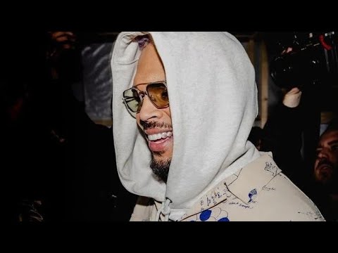 Chris Brown - Bouncing (Music Video)