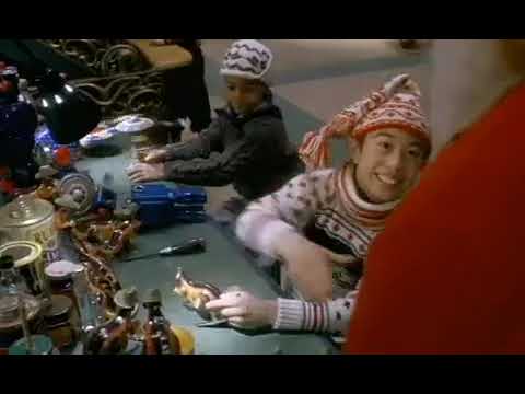 The Santa Clause 2 trailer frame — Scott Calvin racing from the North Pole as elves scramble