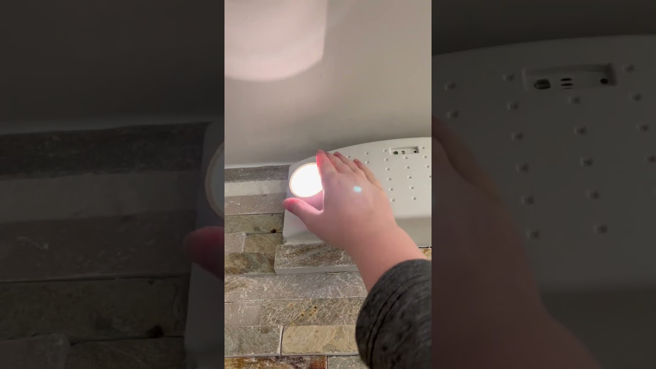 Testing a Phillips Chloride emergency light with self diagnostics.