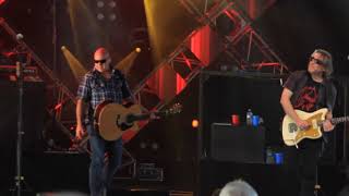 Sister Hazel  Live at Epcot 2018 ....- I Stayed For The Girl