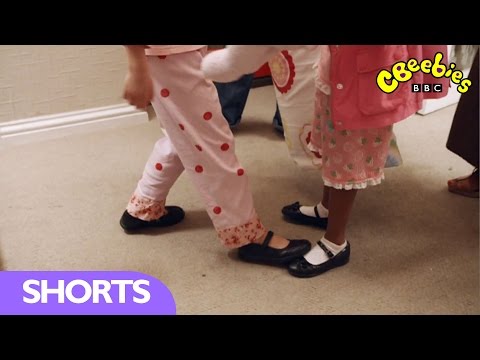 CBeebies: Topsy and Tim Series 2 - School Shoes