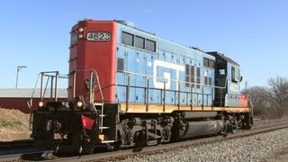preview picture of video 'GTW 4623 West, GP9R Long Hood Forward on 11-24-2012'
