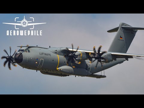 Thunder Over Michigan - Luftwaffe Airbus A400M Atlas Turboprop Flight Demonstration with Vapor