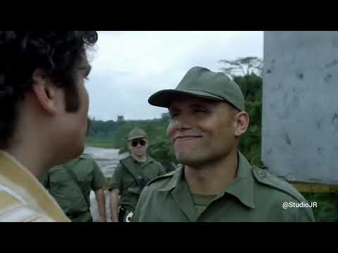 Pablo Escobar subordinando policias -NARCOS- cena épica