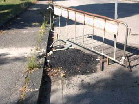 Firenze 2013 - La dove neanche le  chiacchiere mondiali asfaltano le strade di un quartiere.