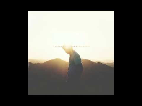 Jair Naves - "Um Trem Descarrilhado"