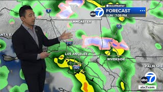 Heavier rain expected Sunday afternoon with chance of storms. Here's the timeline.