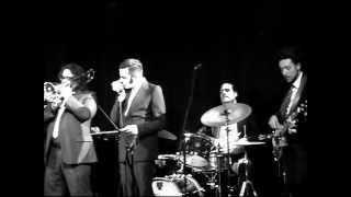 Luca Sapio - Rosey (by Jim Sullivan) - Live Milano 2013.