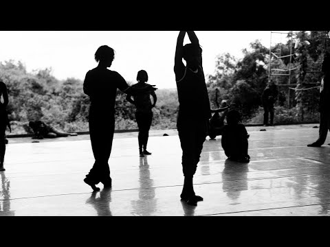 Slow Show, 2022/23 Métiers d’art CHANEL – DAKAR Show — CHANEL Shows