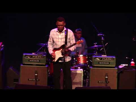 ROBERT CRAY Live at The Newton Theater, NJ  Oct  4, 2019 (full show)