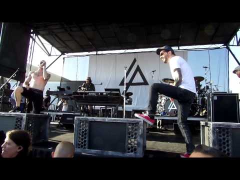 Linkin Park and Jeremy of A Day To Remember 