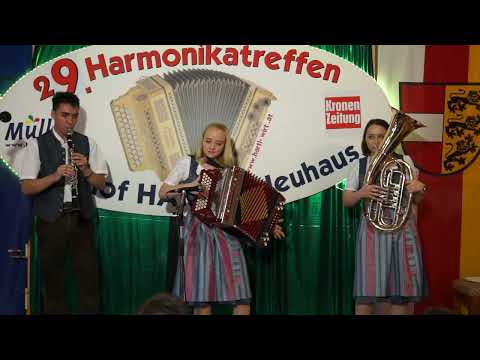 Geschwister Scharf .... Gasthof zum Wirt Hartl © OlmHERZ