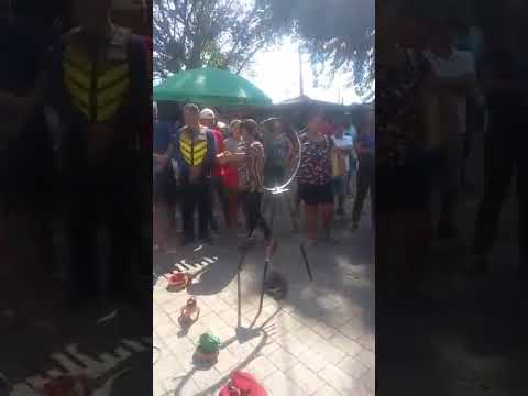 CIDADE DO ACRE RIO BRANCO, UM HOMEM SE ESPETA EM CINCO PONTAS DE FACAS