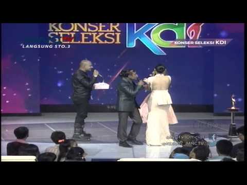 Husein Idol Member Kue Spesial Buat Ayu Ting Ting - Konser Seleksi KDI 2015 (30/3)